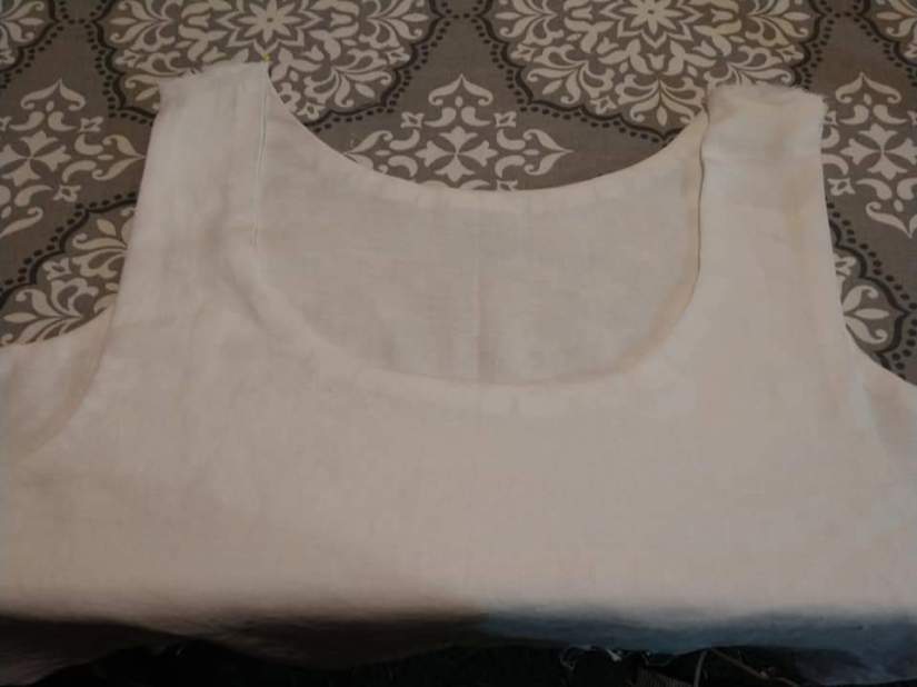 Ext shoulder seams fabric sewn together